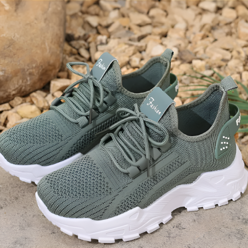 Sporty Lightweight Sneakers with Chunky Sole for Women