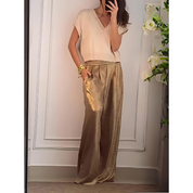 Elegant Pants with Gold Details and Wide Legs
