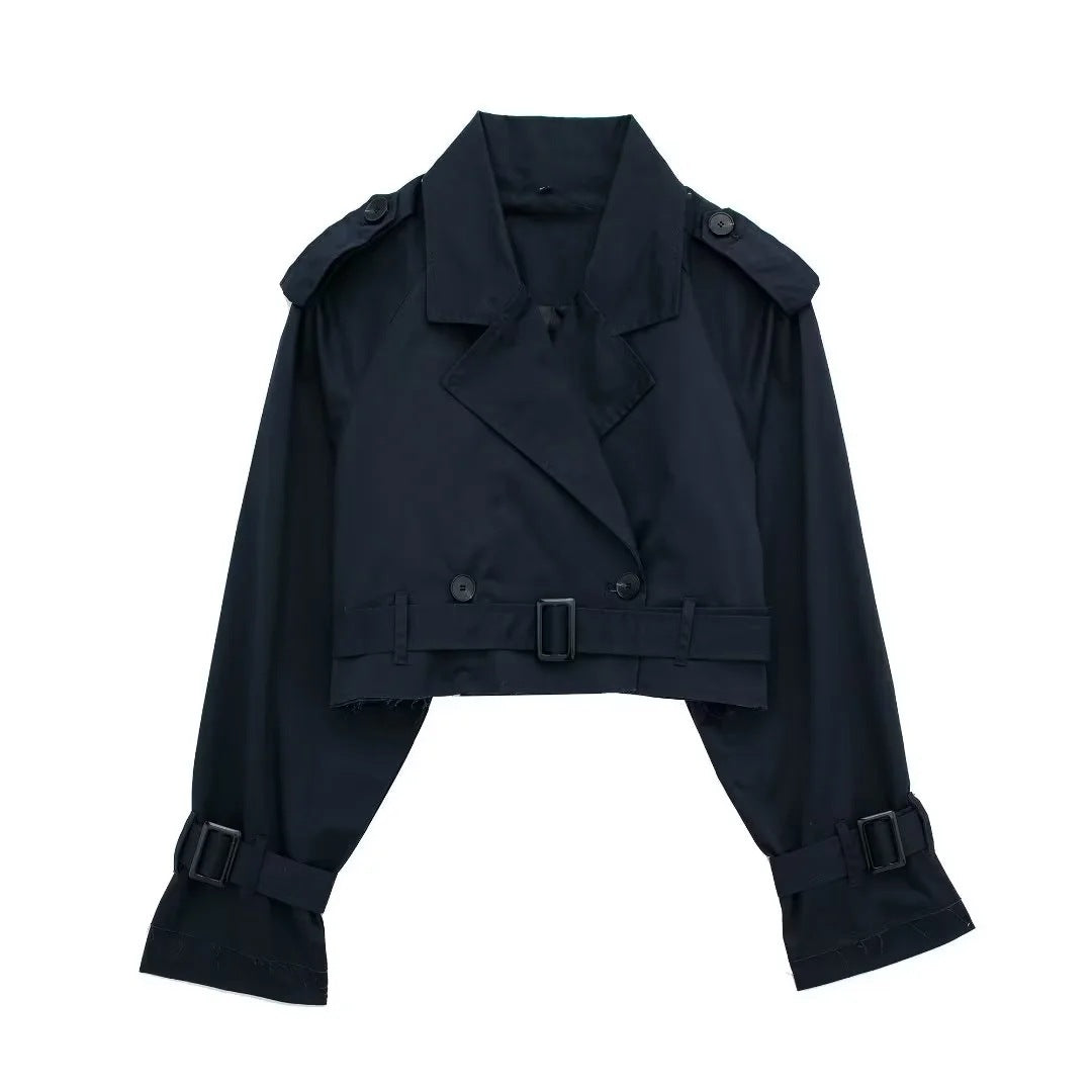 Stylish Women's Short Trench Coat for a Casual Look