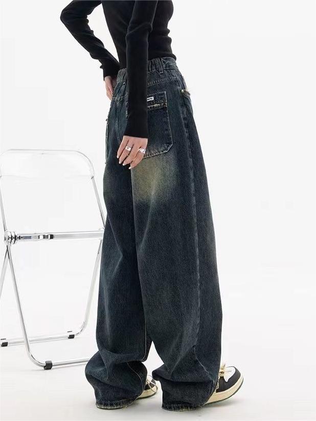 Women's Jeans with Vintage Look and Washed Effect