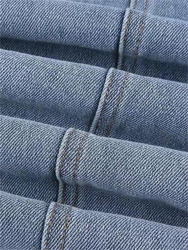 Mirjam - Flared Jeans with Red Star