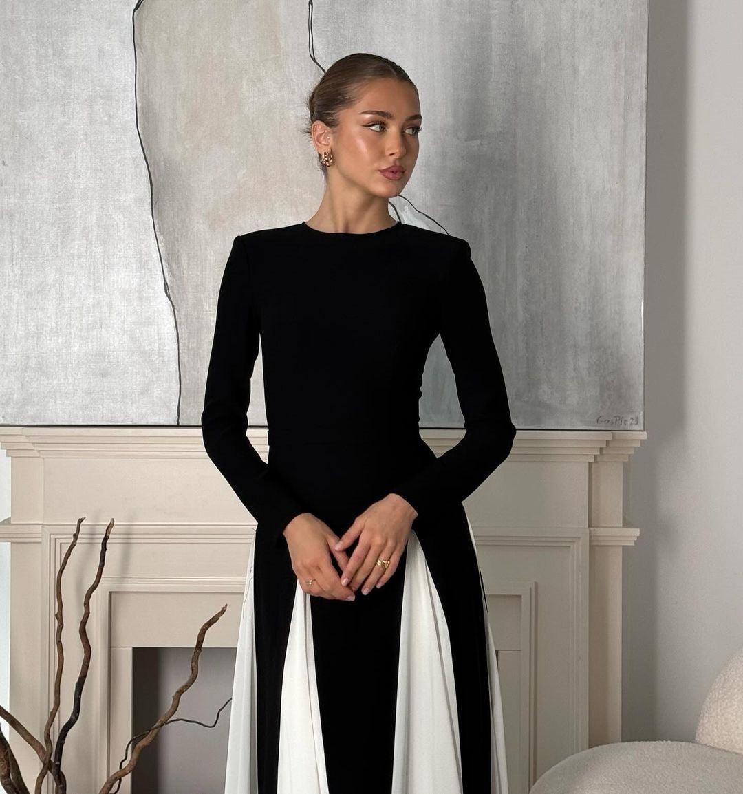 Feline - Maxi Dress Chic with Flowing Fit