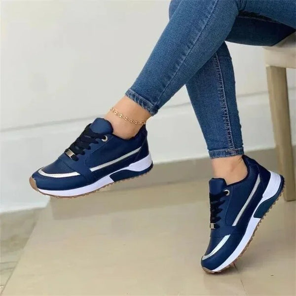 Women's Wedge Sneakers with Contrasting Sole and Laces