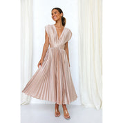 Ilse - Refined pleated midi dress with V-neck