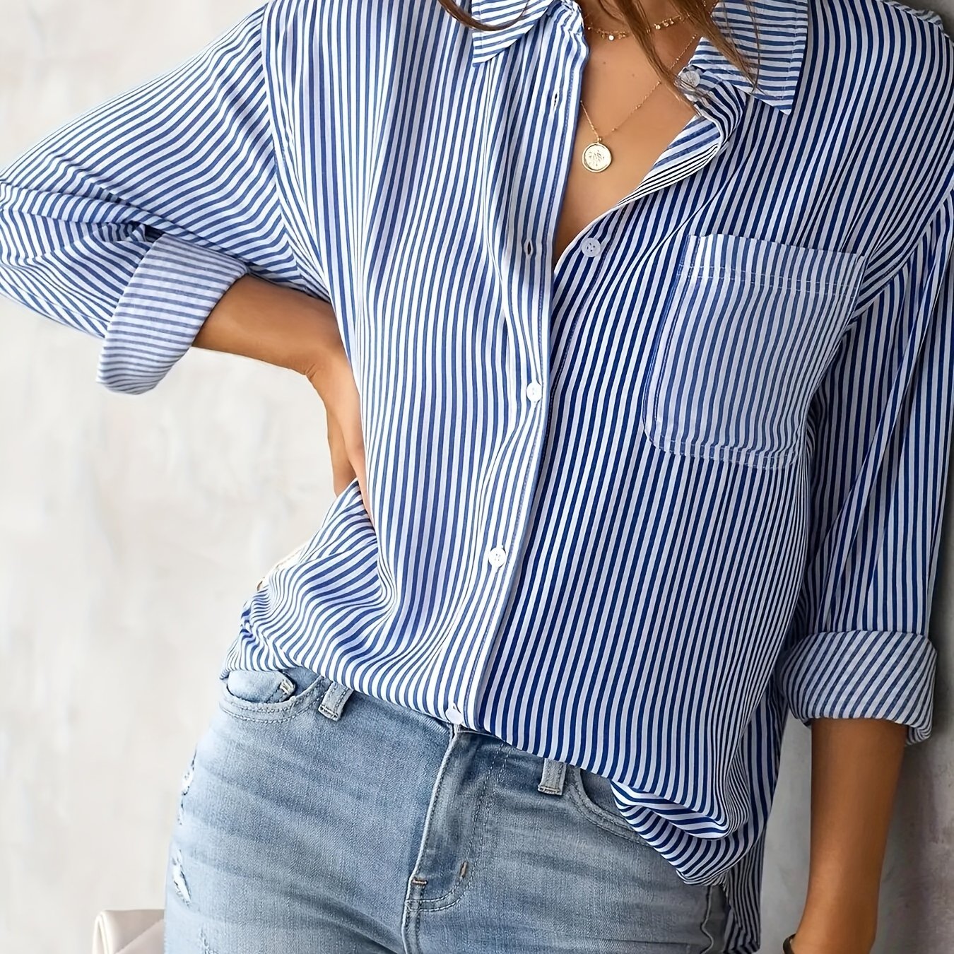 Chic Women's Striped Blouse with Collar and Button Closure
