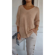 Lightweight Tunic Top with V-Neck and Three-Quarter Sleeves for Women