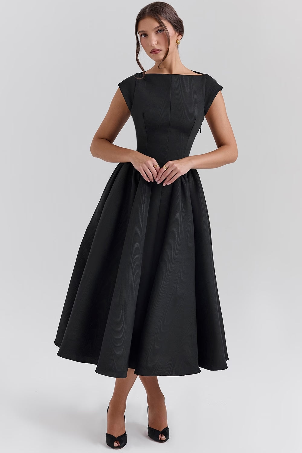 Lani - Elegant Midi Dress with Open Back