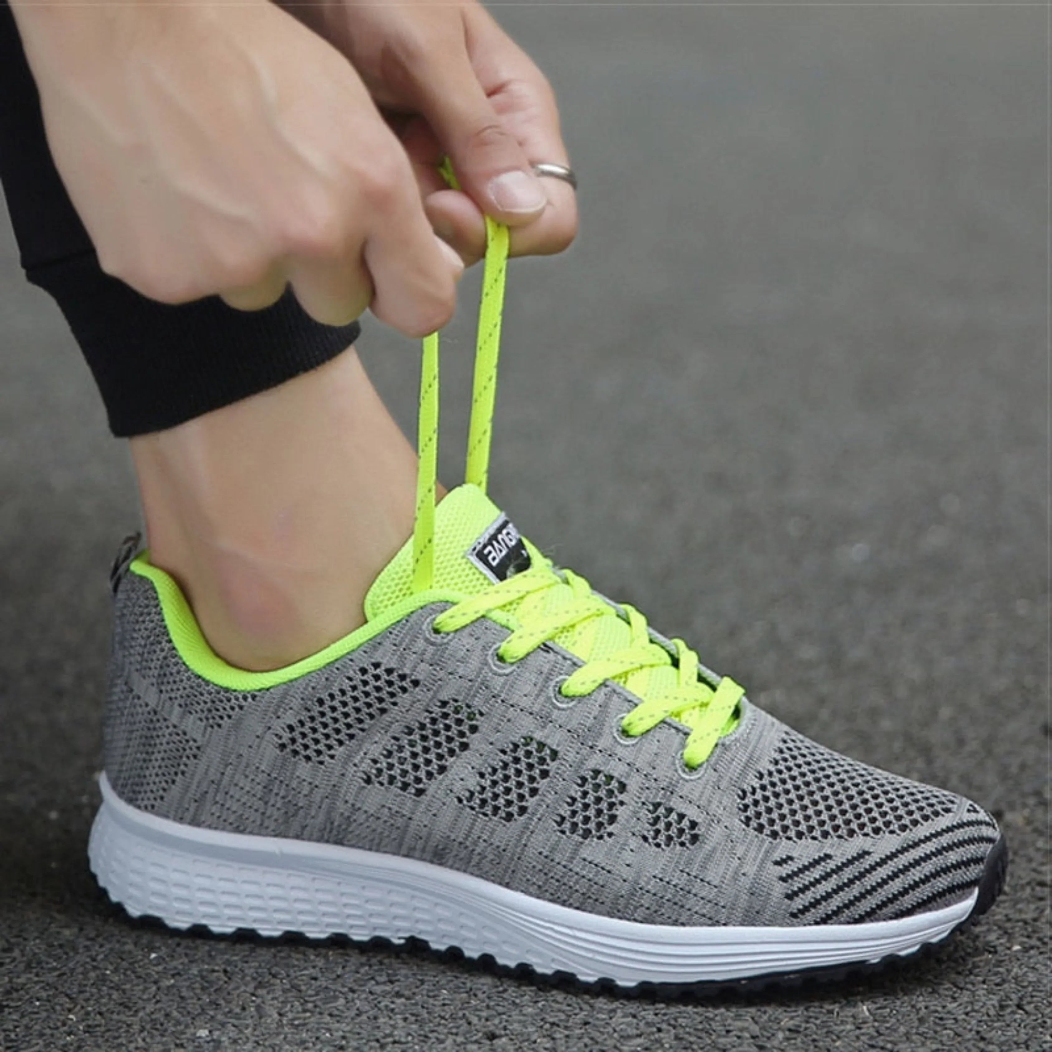 Sporty Mesh Sneakers for Women for Running and Walking