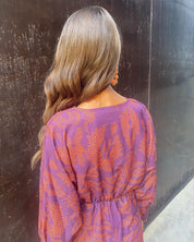 Evi-Lynn - Midi dress with V-neck and print
