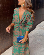 Evi-Lynn - Midi dress with V-neck and print