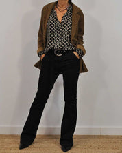 Boho Chic V-Neck Blouse for Women with Print and Long Sleeves