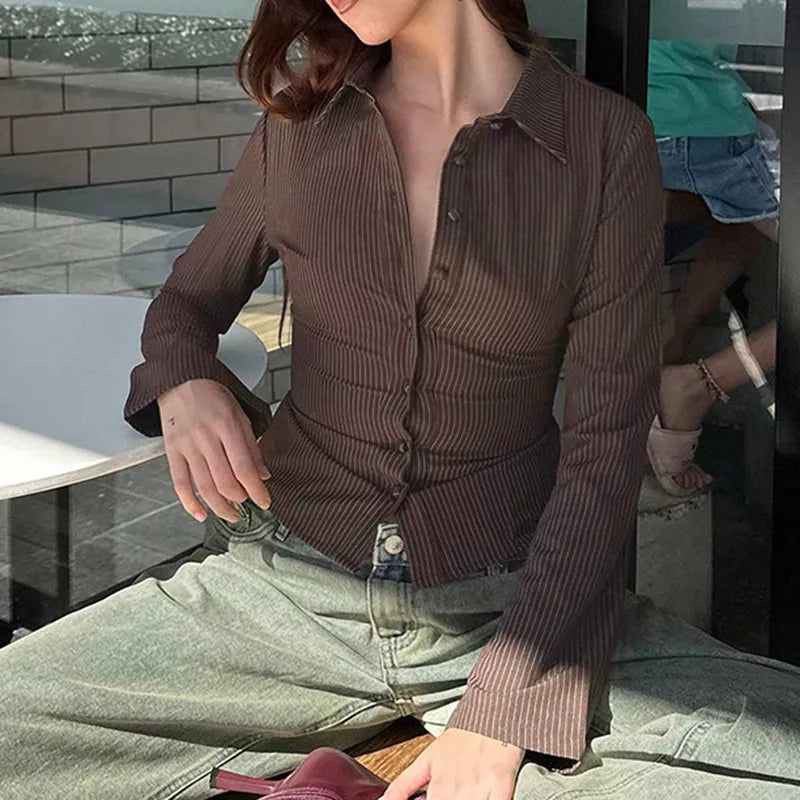 Elegant Retro Blouse for Women with Ribbed Texture and Flared Sleeves