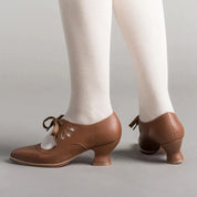 Women's Vintage Pumps With Bow Closure And Low Heel