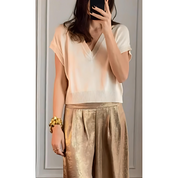 Elegant Pants with Gold Details and Wide Legs