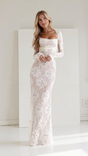 Women's Maxi Lace Evening Dress with Long Sleeves and Elegant Silhouette