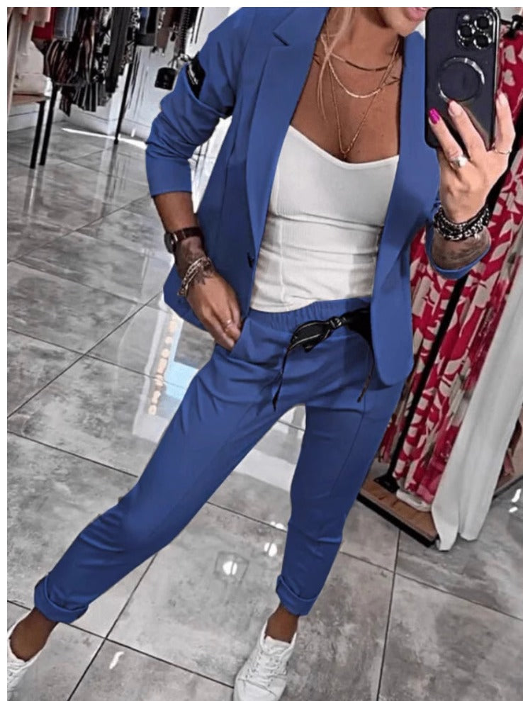 Comfortable Women's Set with Blazer and Slim Fit Pants