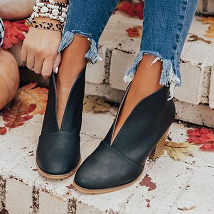 Vintage Women's Ankle Boots with Block Heel and V Cutout