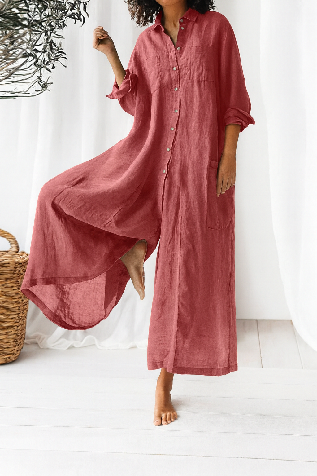 Oversized Women's Summer Jumpsuit with Button Closure and Wide Legs