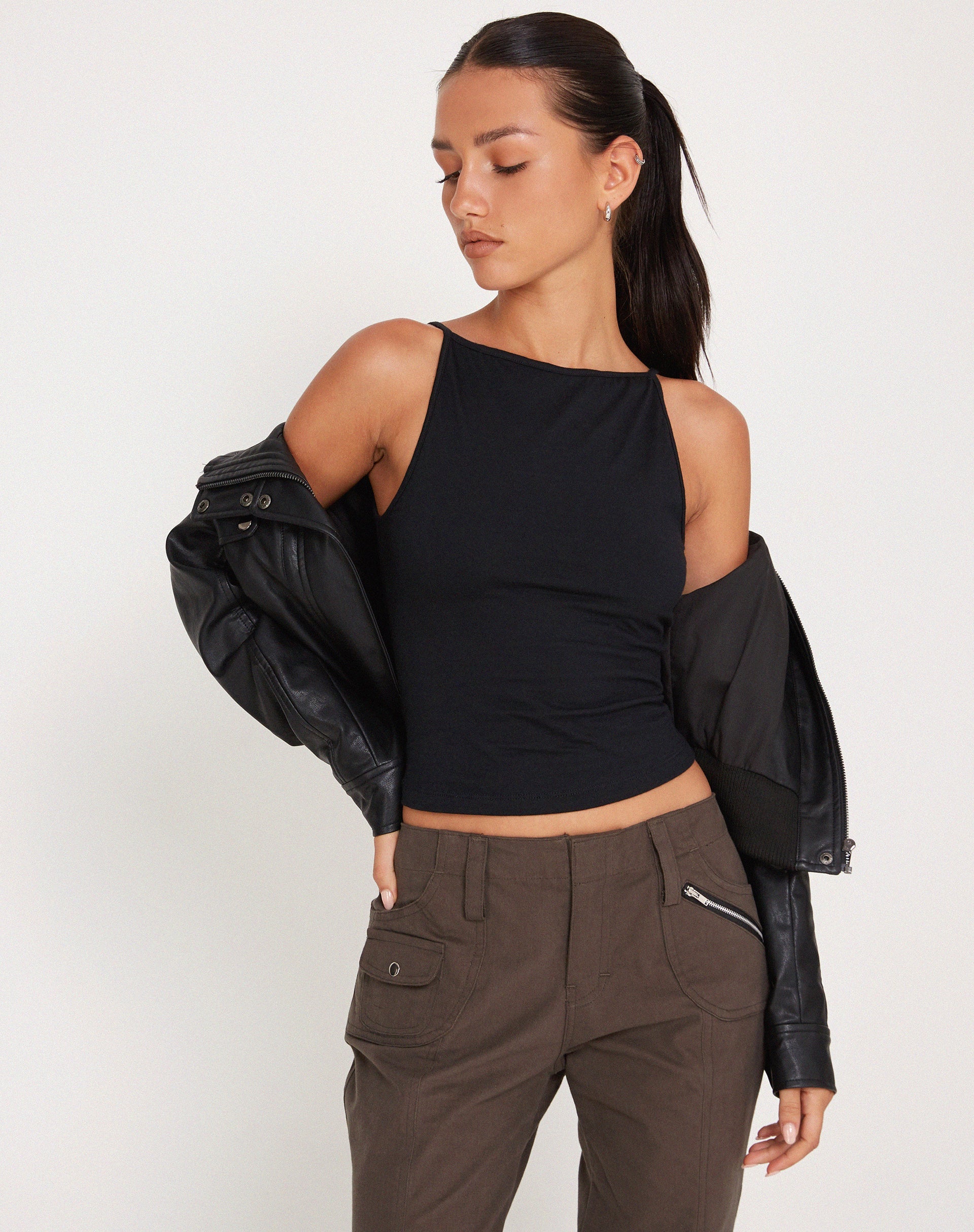 Lynn - Minimalist Black Halter Top