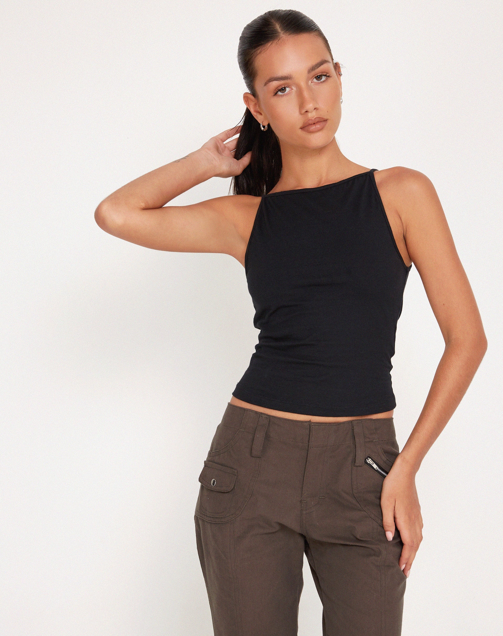 Lynn - Minimalist Black Halter Top