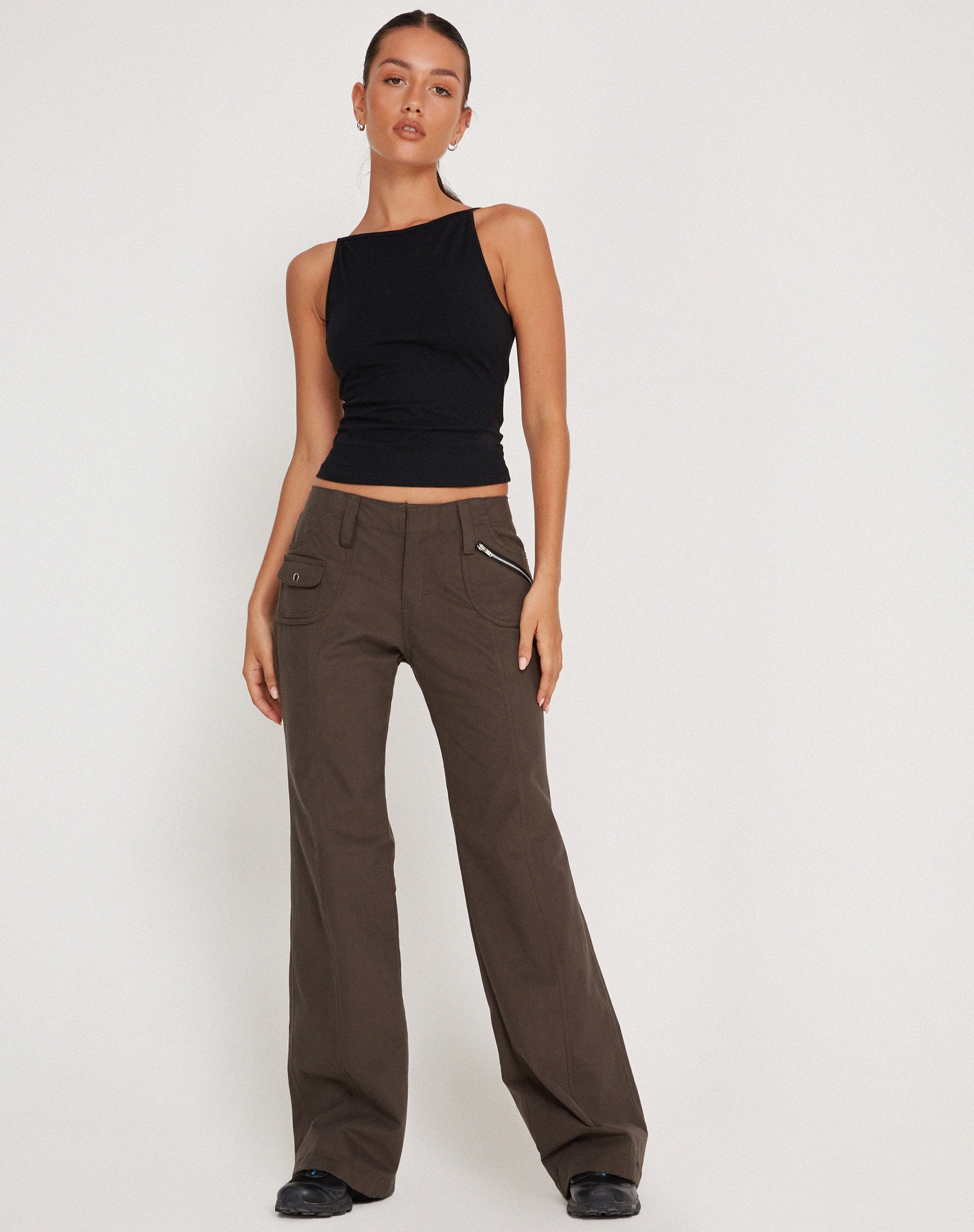 Lynn - Minimalist Black Halter Top
