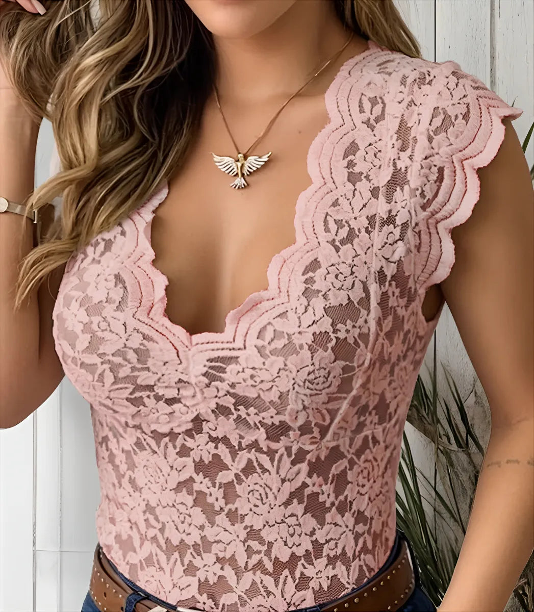 Fitted Edge Top with V Neck and Short Sleeves