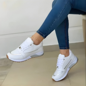Women's Wedge Sneakers with Contrasting Sole and Laces