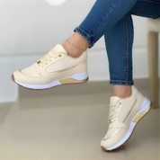 Women's Wedge Sneakers with Contrasting Sole and Laces