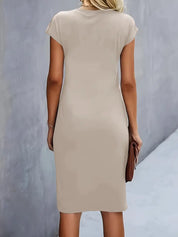 Elegant Midi Dress For Women With Round Neck And Fitted Silhouette