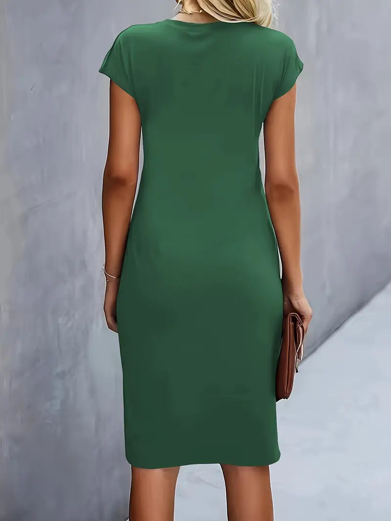 Elegant Midi Dress For Women With Round Neck And Fitted Silhouette