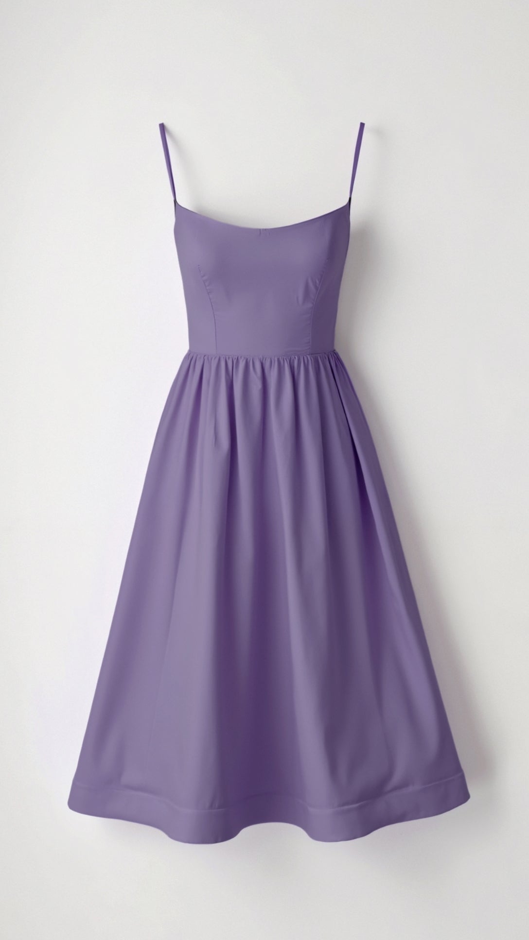 Jolien - Midi dress with spaghetti straps and tailored fit