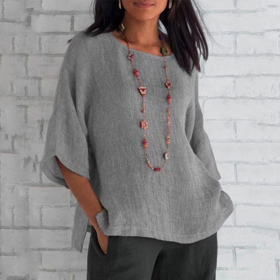 Lightweight Top with Round Neck and Short Sleeves for Women
