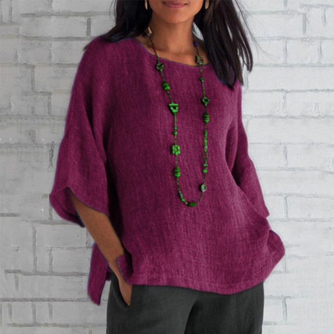 Lightweight Top with Round Neck and Short Sleeves for Women