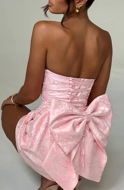 Elegant Strapless Women's Mini Cocktail Dress with Bow