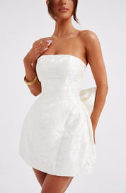 Elegant Strapless Women's Mini Cocktail Dress with Bow