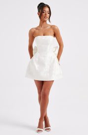 Elegant Strapless Women's Mini Cocktail Dress with Bow