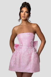 Elegant Strapless Women's Mini Cocktail Dress with Bow