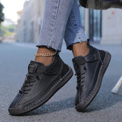 Sporty Women's Sneakers with Lace Closure and Shock-Absorbing Sole