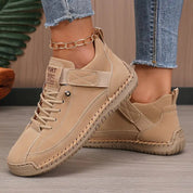 Sporty Women's Sneakers with Lace Closure and Shock-Absorbing Sole