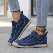 Sporty Women's Sneakers with Lace Closure and Shock-Absorbing Sole