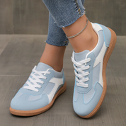Thirza - Retro sneakers with a casual look