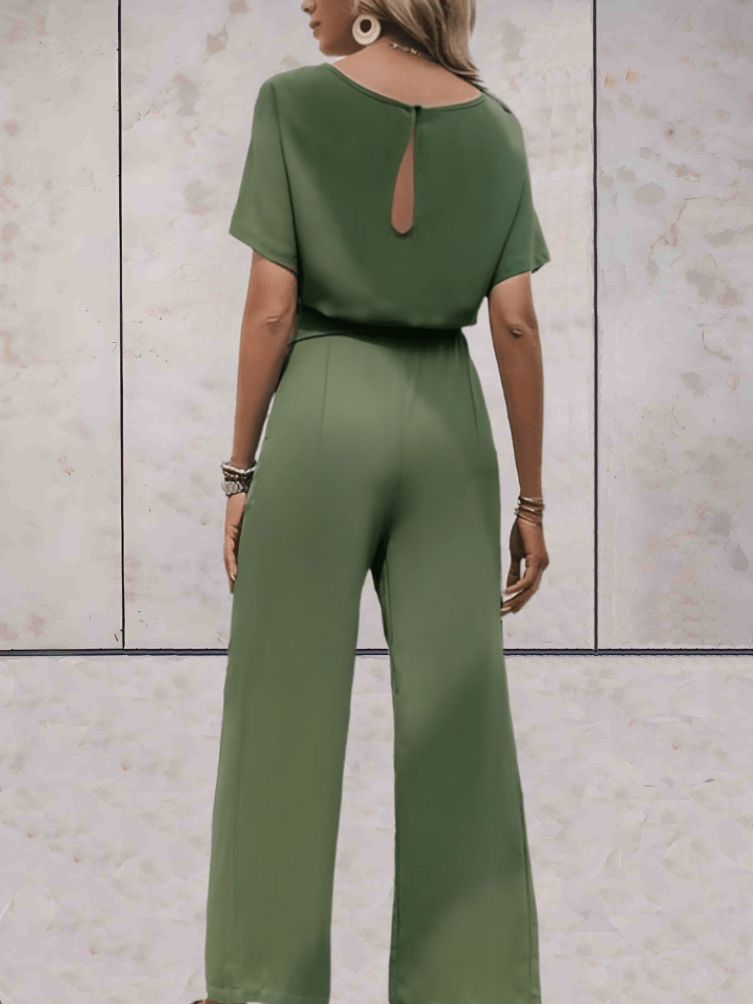 Stylish Wide-Leg Jumpsuit for Women with Short Sleeves and Belt