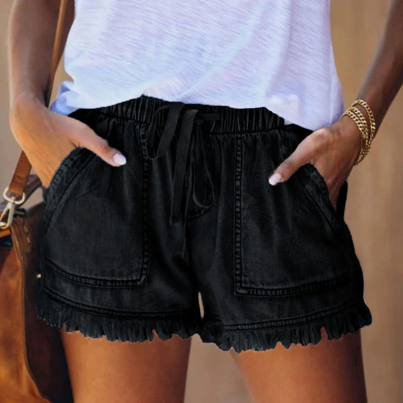 Comfortable denim shorts with elastic waistband and frayed edges