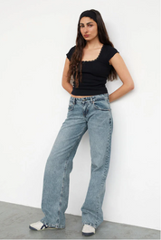 Low Waist Wide-Leg Jeans for Women with Stretch