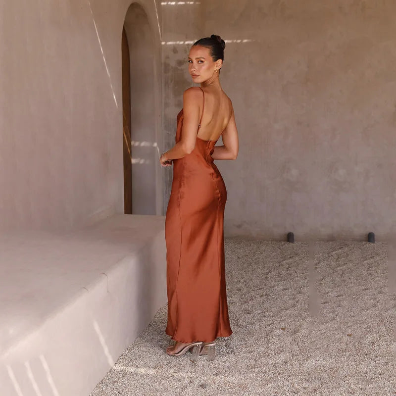 Jady - Satin maxi dress with open back
