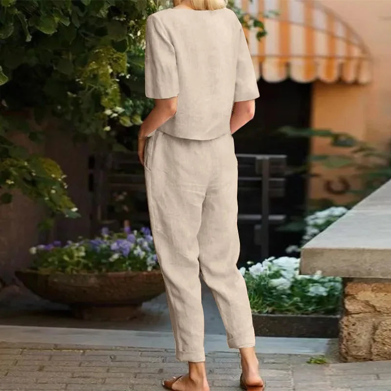 Comfortable Women's Co-ord Set Two-piece Set with Top and Pants