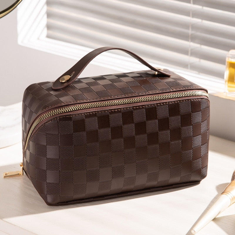 Luxury Checked Makeup Bag For Women With Zipper And Handle