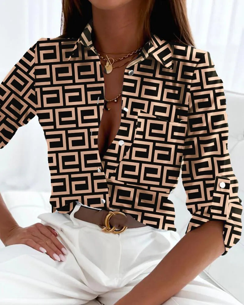 Stylish Women's Blouse with Abstract Print and Long Sleeves