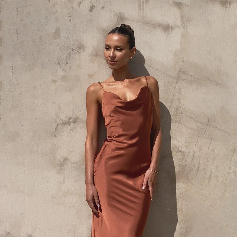 Jady - Satin maxi dress with open back