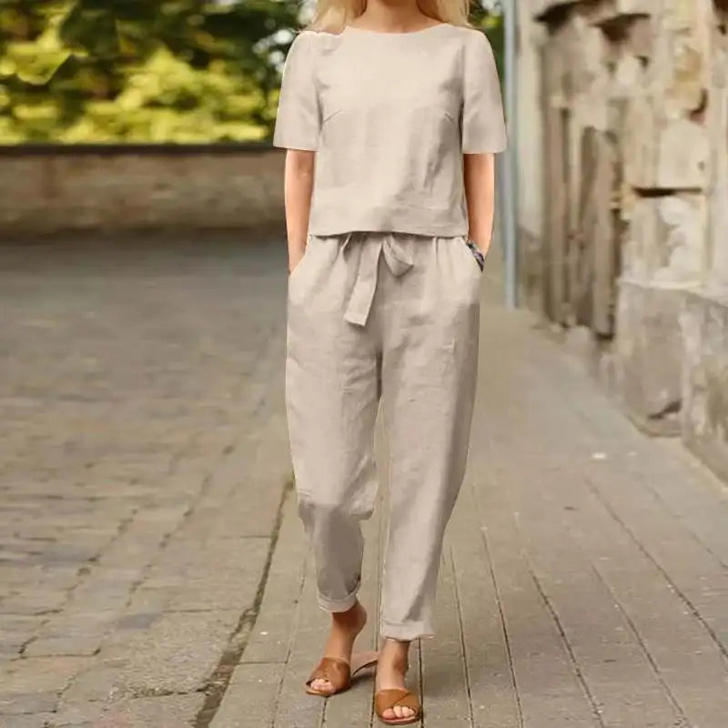 Comfortable Women's Co-ord Set Two-piece Set with Top and Pants